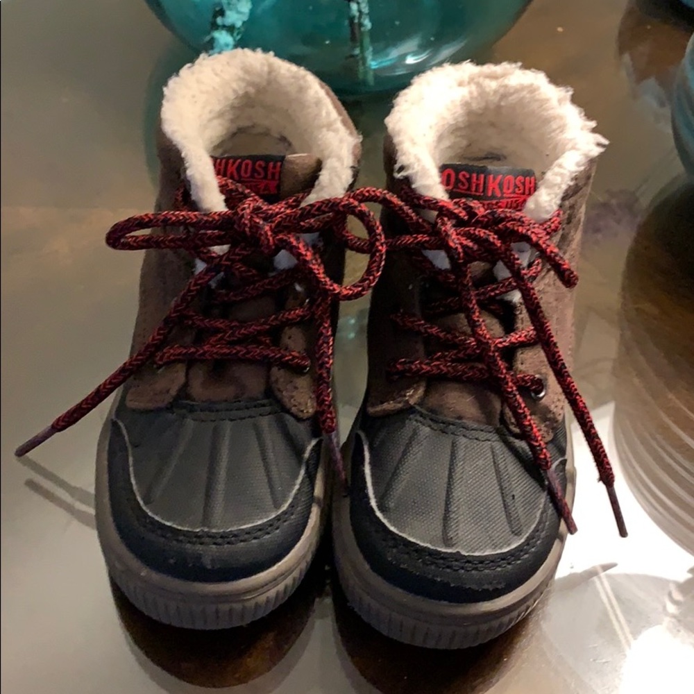 Comfy water resistant booties